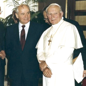 Gorbačov chcel zabiť pápeža!