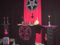 Aj démon si organizuje svoju „cirkev“